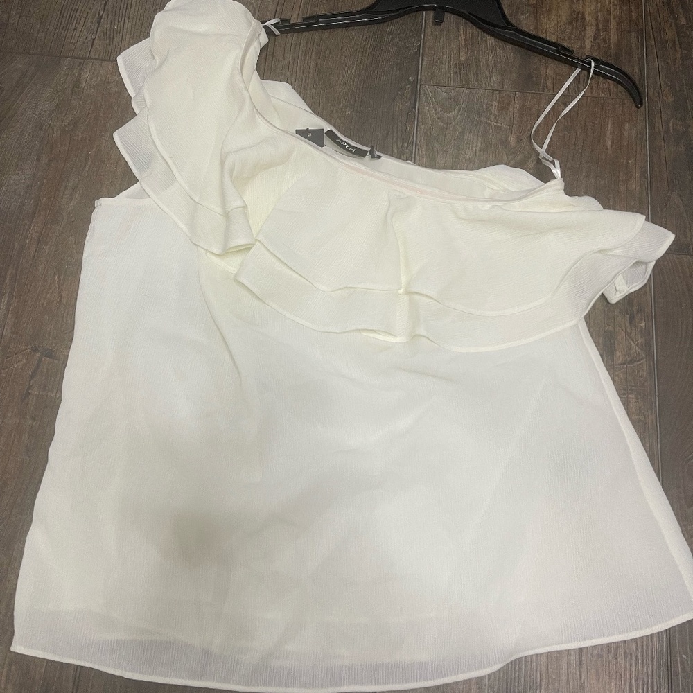 Formal Creme One Shoulder Ruffle Top Size Large NWT